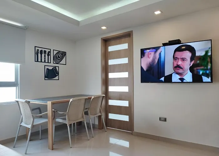 Apartamento Moderno El Laguito Junto Al Mar 705